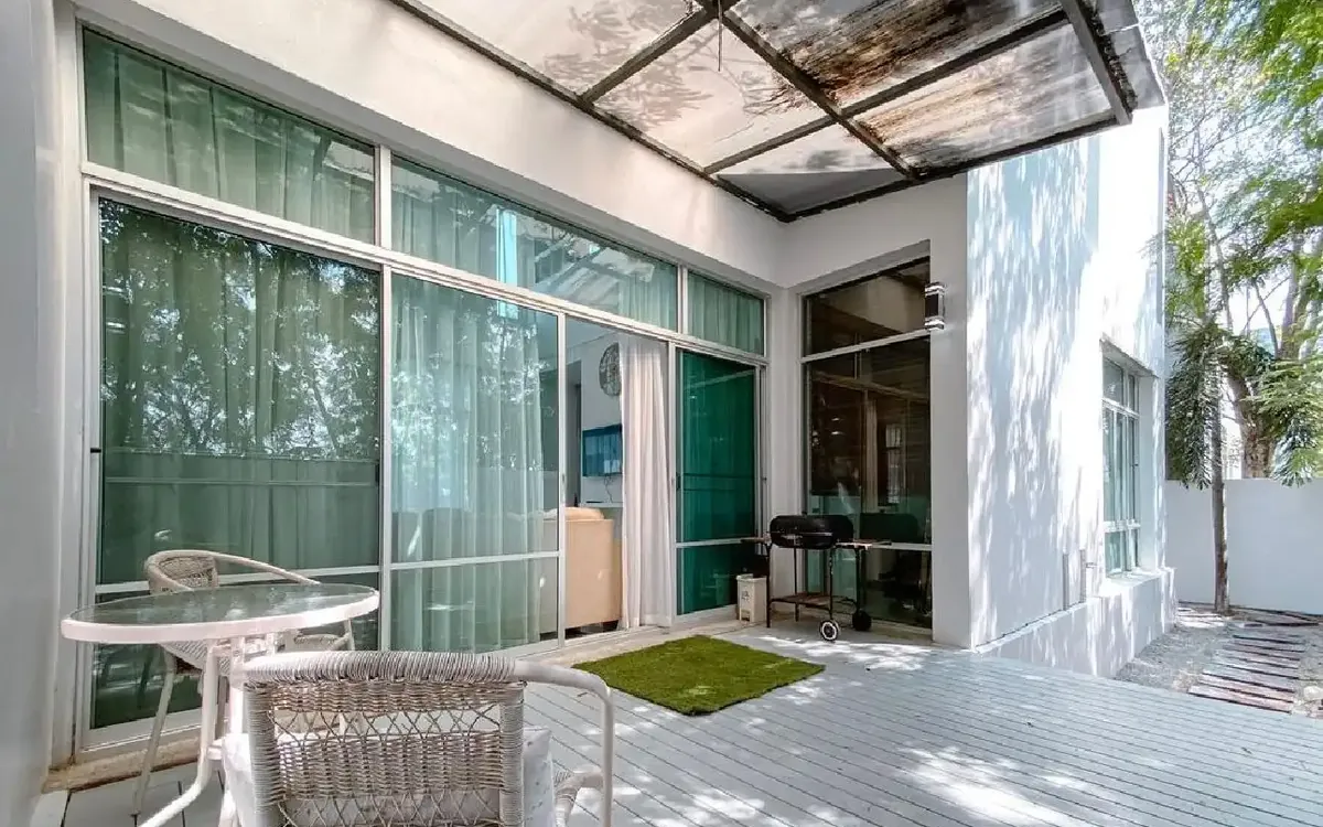 Nagawari pool villa